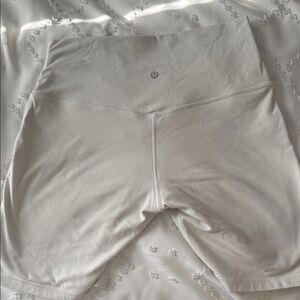 lululemon athletica Women's Cream Bike Shorts